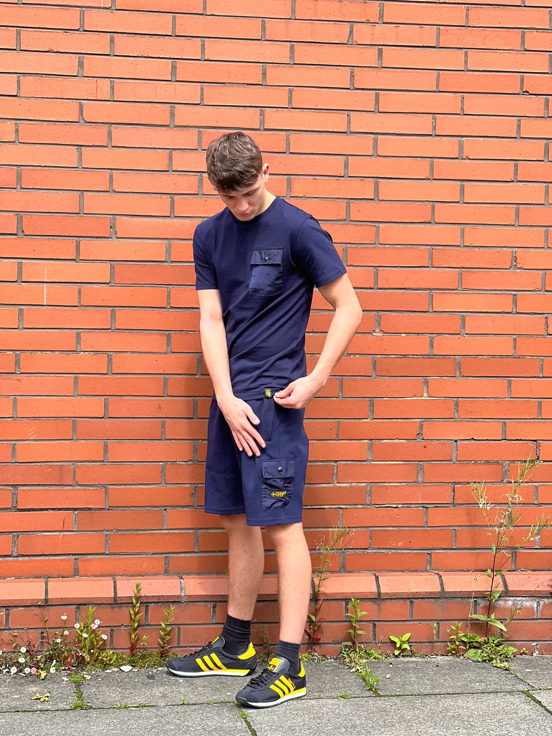 TERRACE CULT POCKET SHORTS :: NAVY