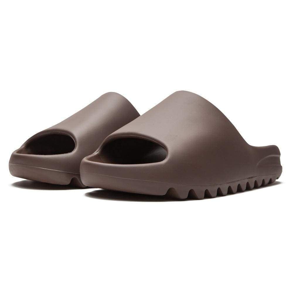 ADIDAS YEEZY SLIDE SOOT